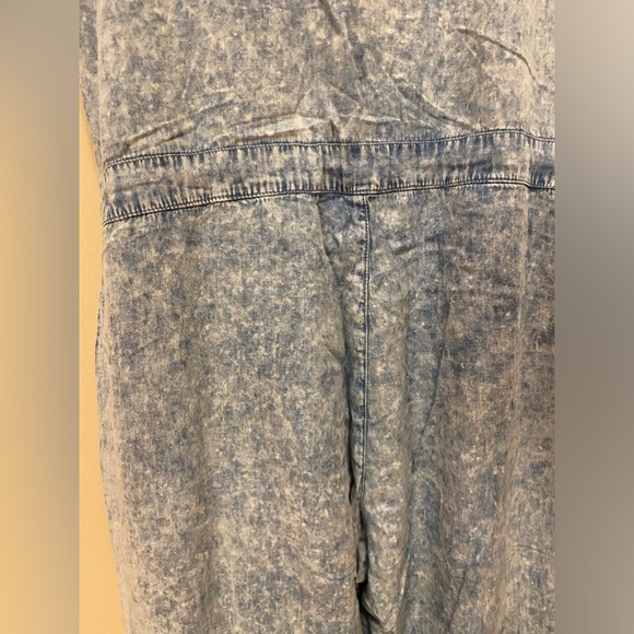 Classic snow denim jumpsuit - Picture 10 of 15